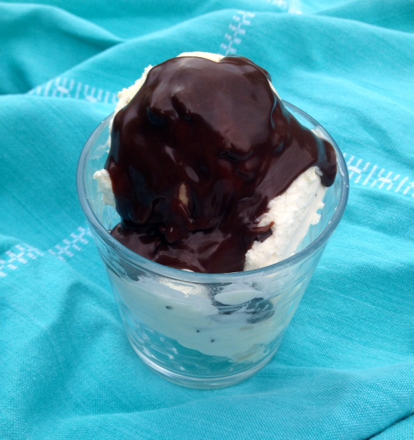 hot fudge sundae